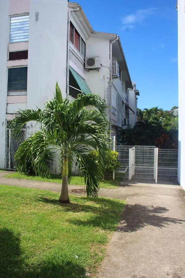 Appartement Moderne A Les Trois Ilets 40 M² Vue Jardin Apartment